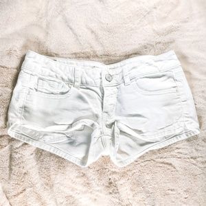 White American Eagle Outfitters Shorts | Size 2